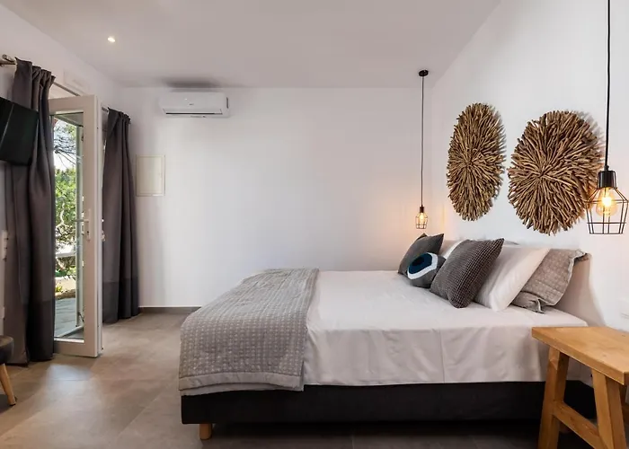 Secret Garden Apartment