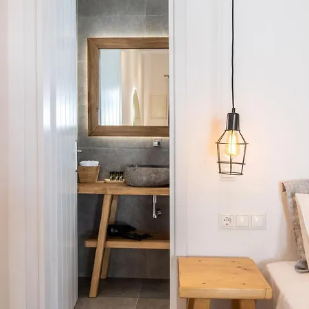 Secret Garden Apartment *